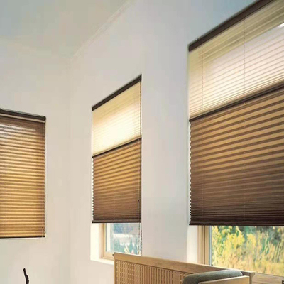 Des stores électriques moteurisés de type ouvert pour un contrôle pratique de la lumière