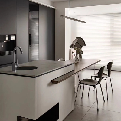 Ajoutez une touche d'élégance à votre maison avec des stores gris WY-SB au design moderne