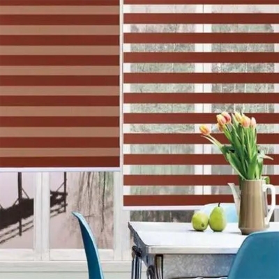 Rideaux à rouleaux pour fenêtre de bureau intérieur Zebra pour le jour et la nuit