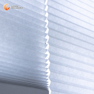 Demande de personnalisation Choisissez des stores plissés durables en tissu avec type ouvert manuel