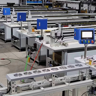 Machine de fabrication de stores de nid d'abeille hautement personnalisable et évolutif pour les applications CNC