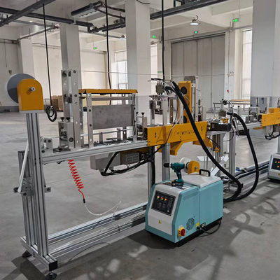 Machine de fabrication de stores de nid d'abeille hautement personnalisable et évolutif pour les applications CNC